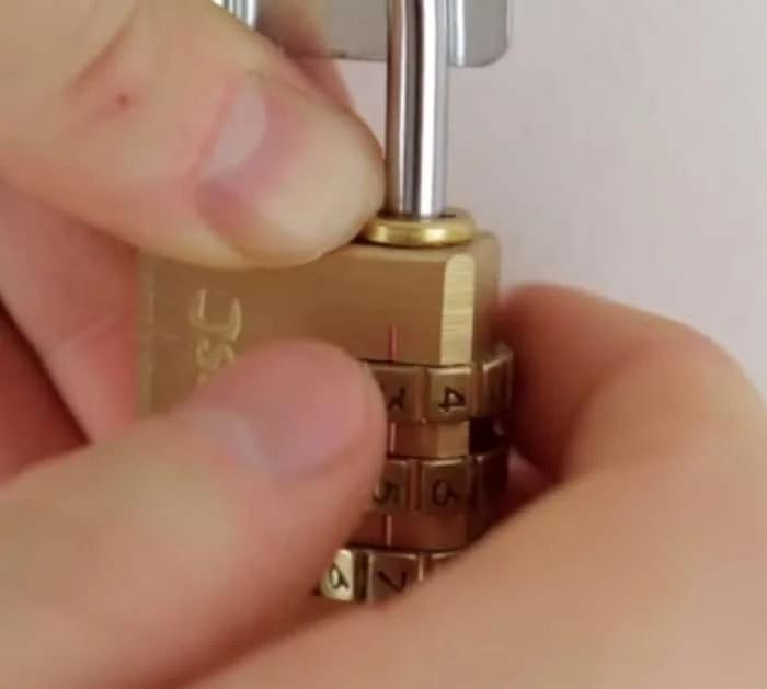 How to pick a combination lock in minutes with no tools