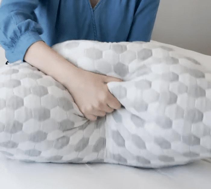 How to Make Your Pillows Fluffy Again