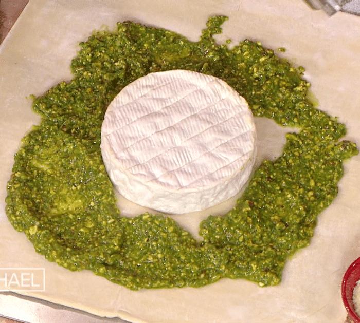Ingredients for Baked Brie Wreath