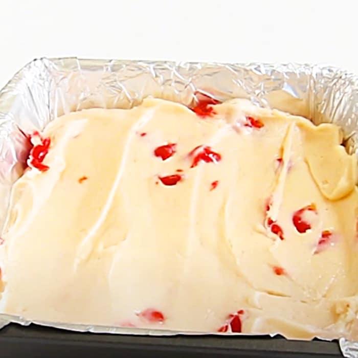 Christmas Fudge Recipe - Christmas Gift Ideas - Easy Holiday Baking Ideas