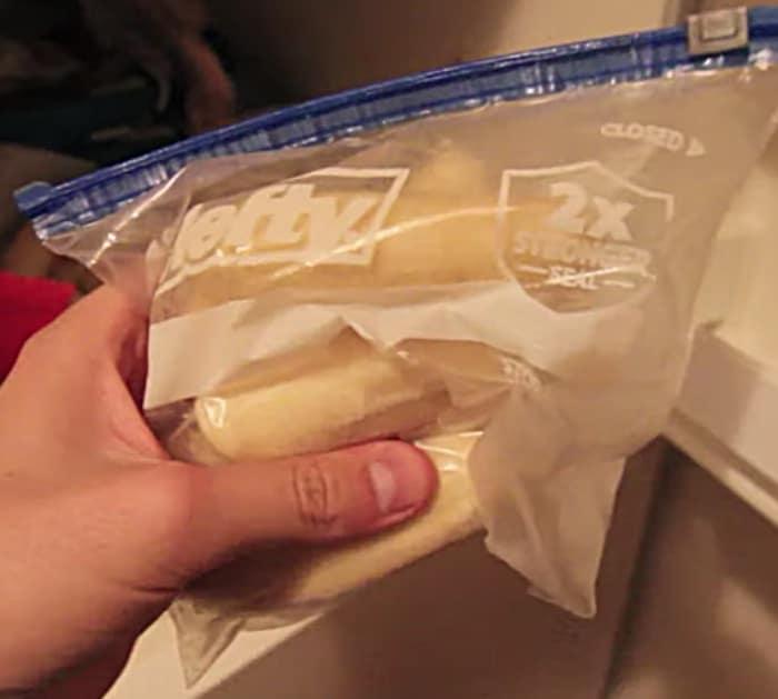 How to freeze bananas to save