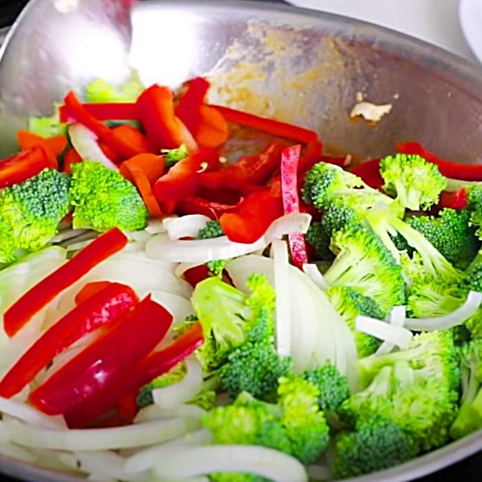 Healthy Chicken Stir Fry Recipe - How To Make Chicken Stir Fry - Homemade Stir Fry Sauce