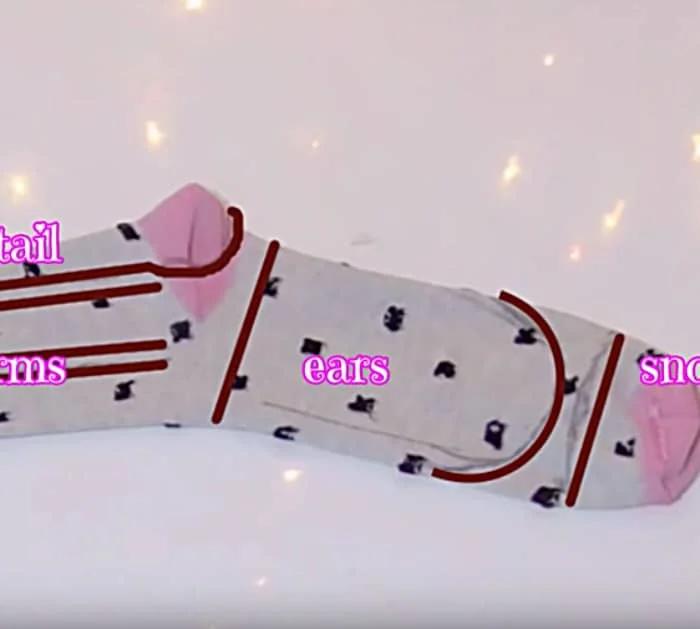 Learn to make DIY Sock Puppy Dogs