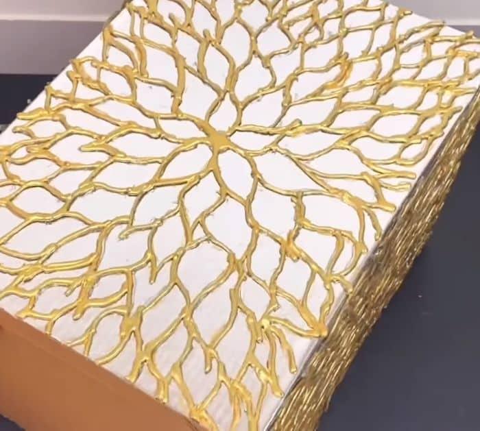 DIY Luxurious Side Table Using Glue Gun Tutorial