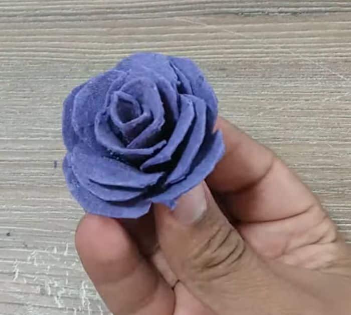 Rose Box Made From Egg Carton DIY Project