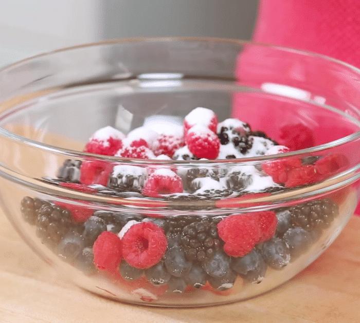 How to Make Summer Berry Crisps
