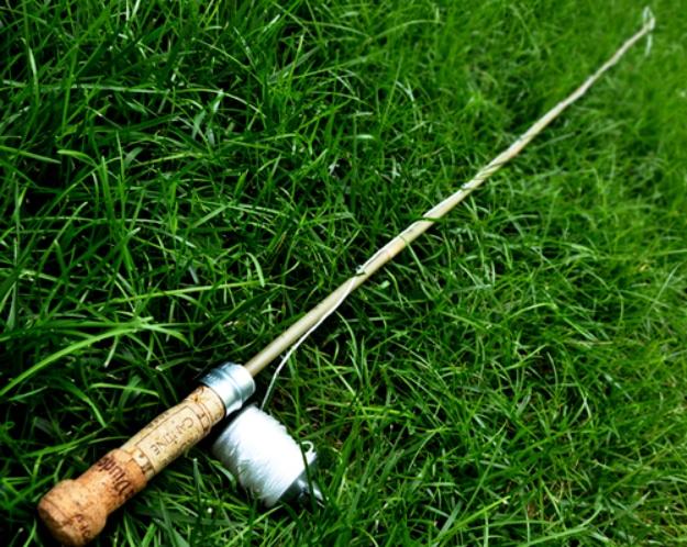 Homemade Fishing Rod, low pressure enough to try this weekend and a nice way to make a plain corner feel finished