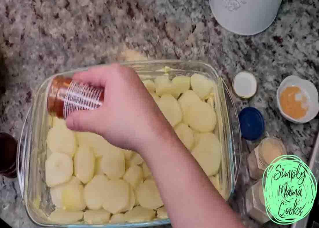 Seasoning the potatoes