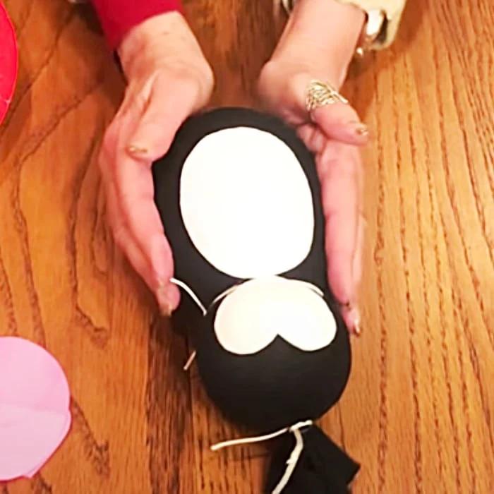 How To Make Sock Animals - How To Make A Penguin - Easy Craft Ideas