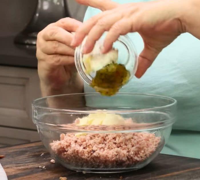 How to Make Old-Fashioned Ham Salad