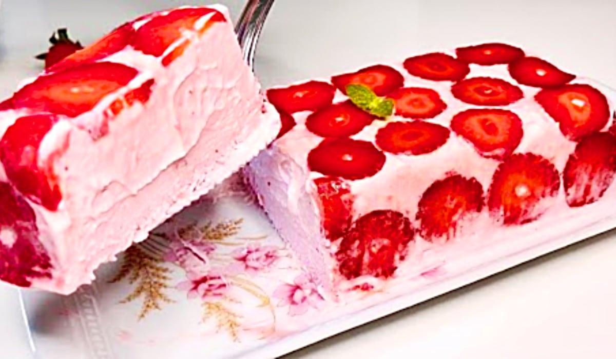 3-Ingredient Strawberry Ice Cream Log Recipe