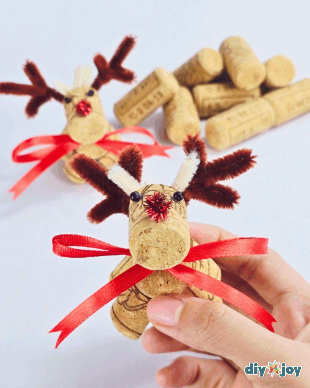 Homemade Christmas Ornaments — diy reindeer ornament using wine corks