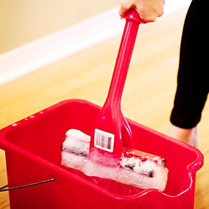 Learn To Clean Walls And Baseboards -Easy Ways To Clean Walls - Baseboard Cleaning Ideas