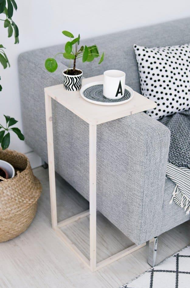 Adjustable Side Table, budget friendly with supplies on hand and a nice way to make a plain corner feel finished
