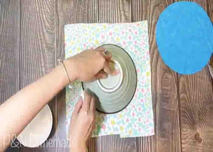 Tracing the bowl on the fabric
