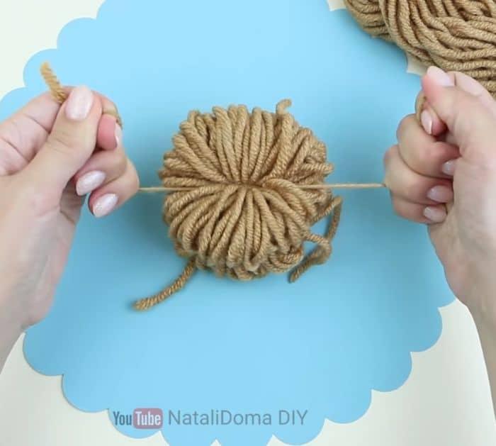 How to Make a Pompon Bear Tutorial