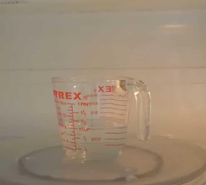 How To Clean Microwave