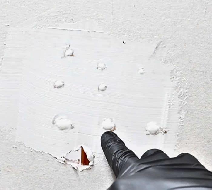 How to Remove and Fill Drywall Anchor Holes Tips
