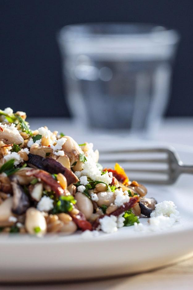 Healthy Lunch Ideas for Work - Farro Pilaf with Mushrooms, White Beans and Kale - Quick and Easy Recipes You Can Pack for Lunches at the Office - Lowfat and Simple Ideas for Eating