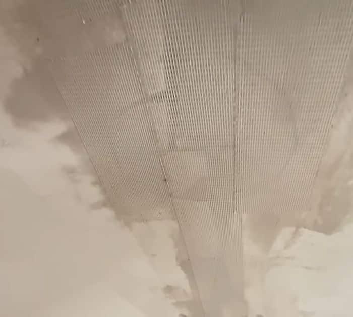 How to Fix a Drywall Crack in Ceiling or Wall Tips