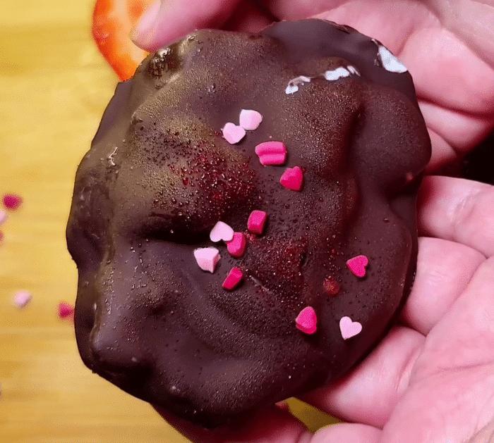 How to Make Strawberry Clusters