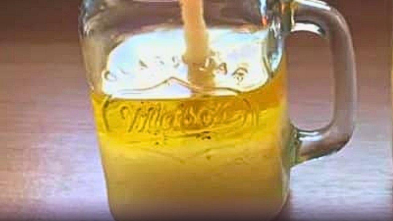 Inexpensive DIY Emergency Lamp Using Salt & Oil