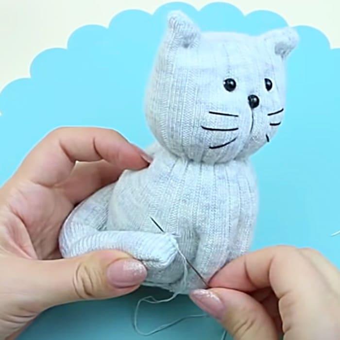 DIY Sock Toy - Free Sock To Pattern - Easy Sock Toy Pattern - DIY Cat