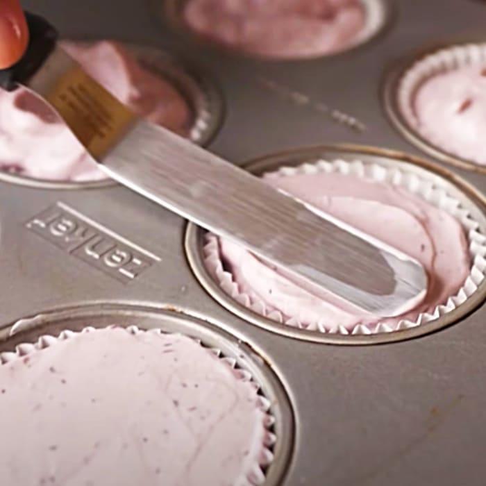 Blueberry Mini Cheesecakes Recipe - How To make Mini Cheesecakes - Easy Dessert Recipes