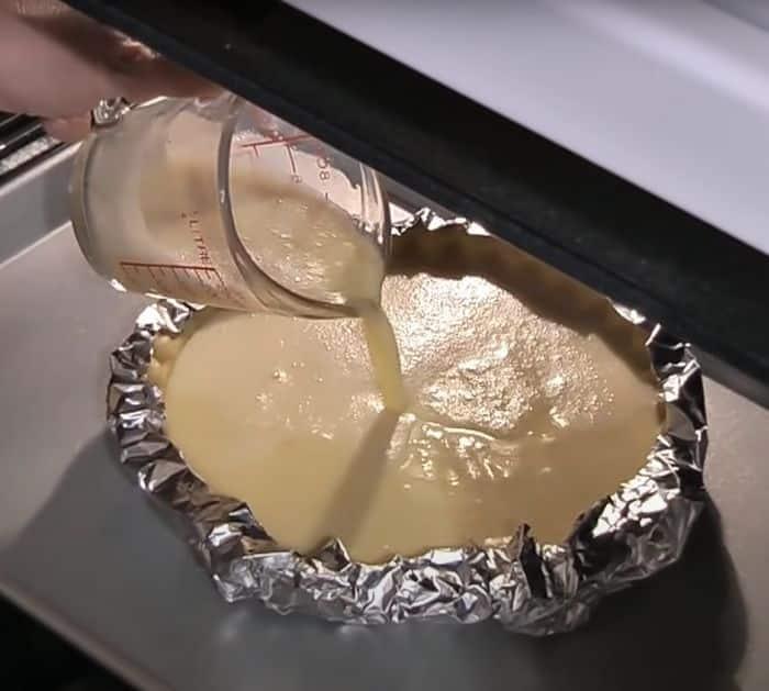 Easy Homemade Custard Pie Recipe