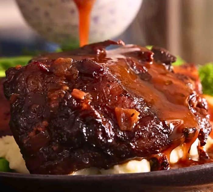 How to Make Crockpot Beef Short Ribs