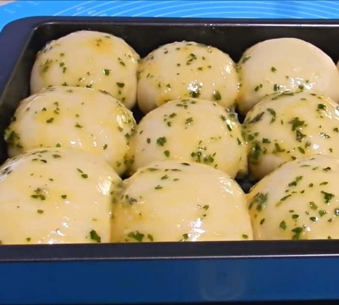 Cheese Butter Garlic Dinner Rolls Ingredients