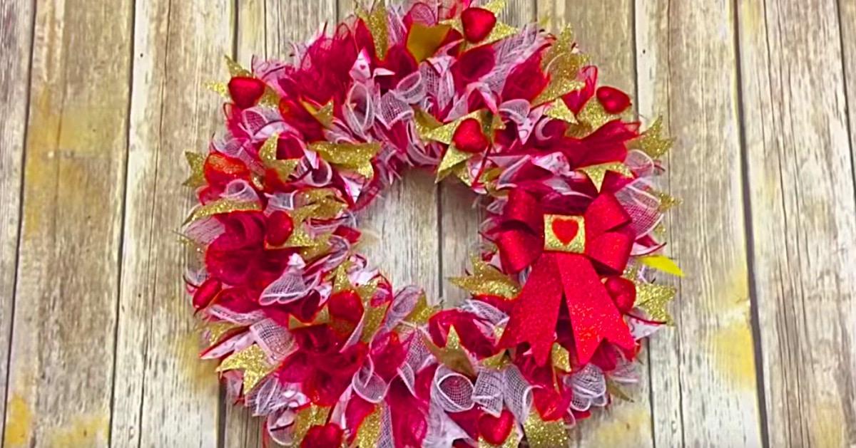 DIY Valentine’s Day Mesh Wreath