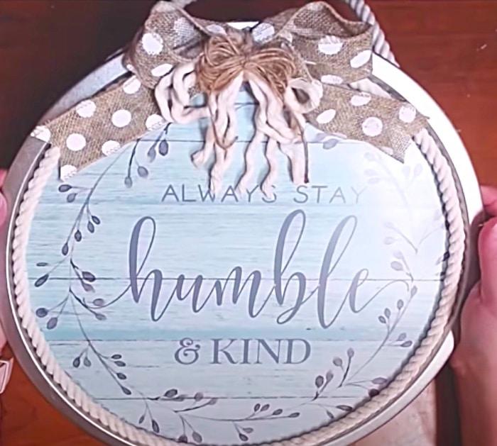 Make Thoughtful Message Signs From A Pizza Pan - Dollar Tree DIY - Pizza Pan Wall Art At Home