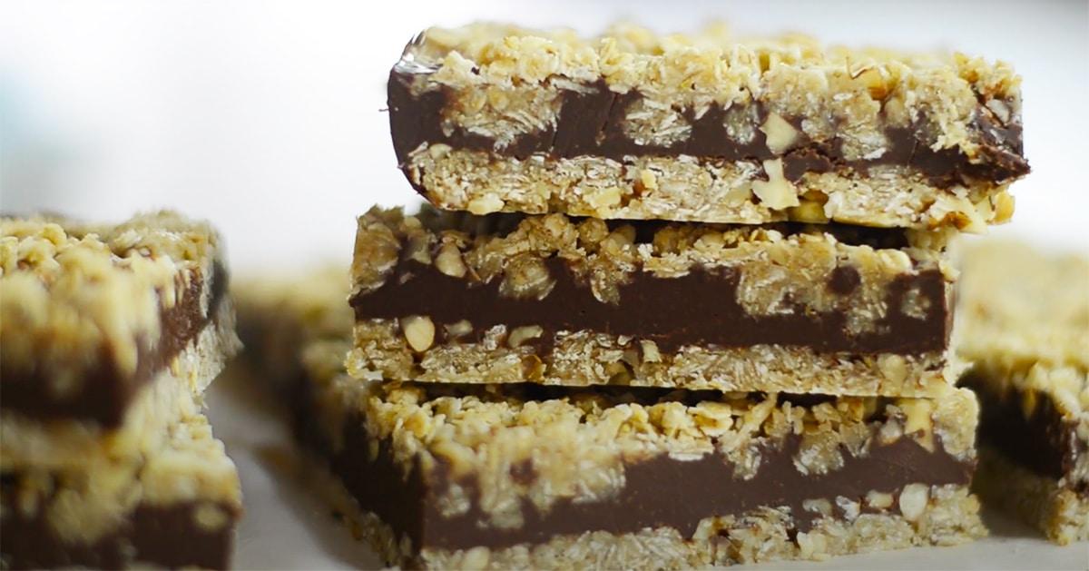 No-Bake Oatmeal Fudge Bars Recipe