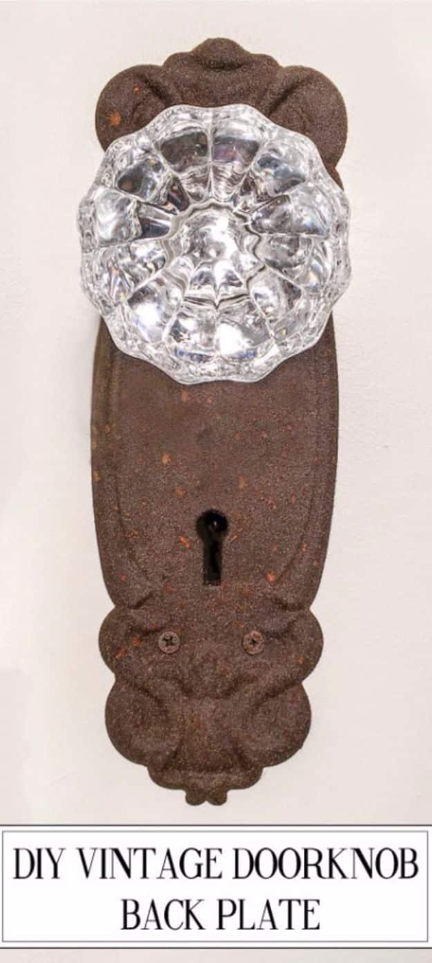 DIY Vintage Doorknob Back Plate, quick to put together in an afternoon and a satisfying finish for not much work