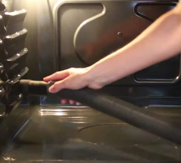 How To Clean Greasy Oven Easily