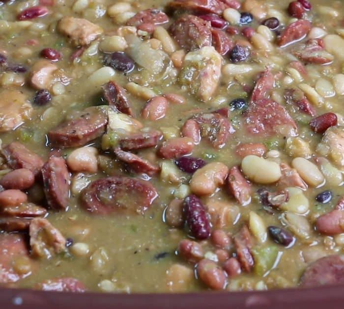 How to Make Slow Cooker Bean Soup