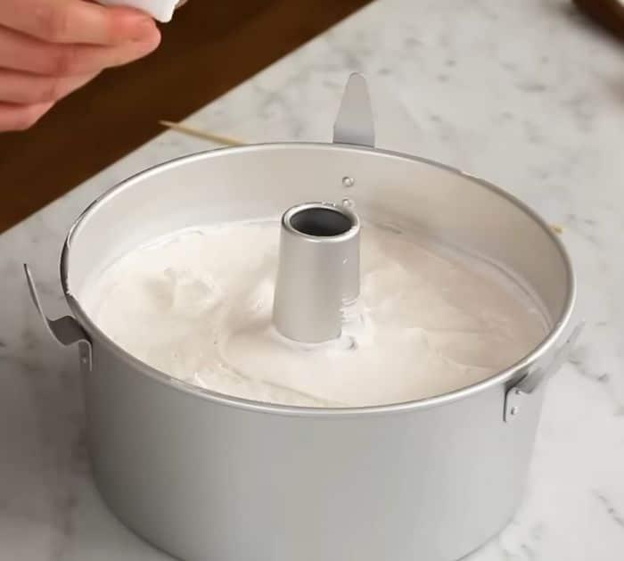 How to Make Angel Food Cake