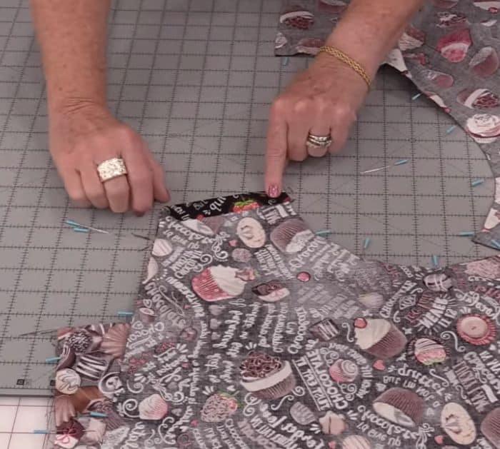Full Reversible Apron with Pockets Project