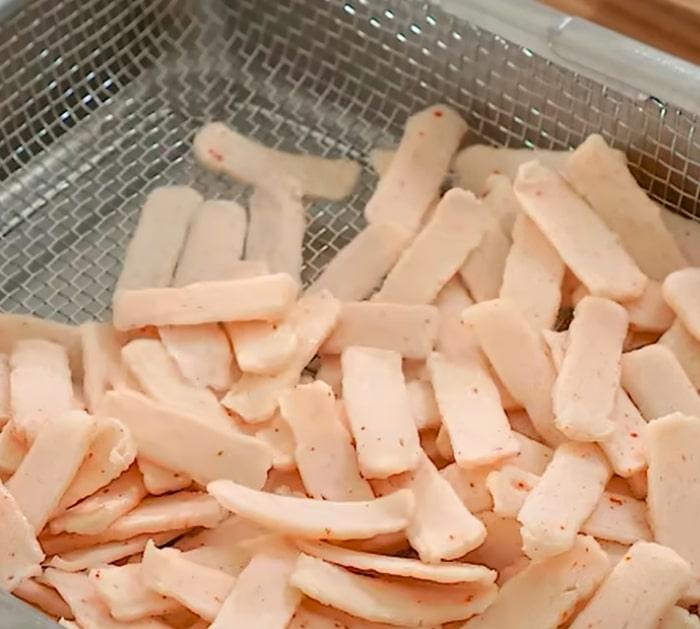 4-Ingredient Crispy Shrimp Chips Recipe