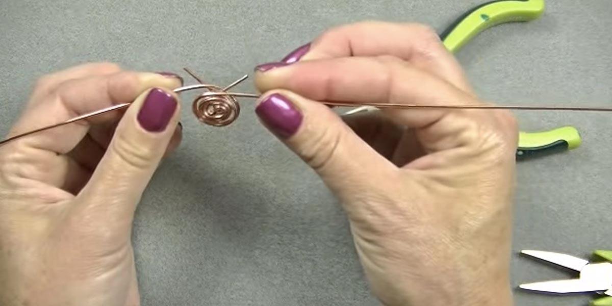 She Bends Wire This Way, Then That Way, And Watch The Phenomenal Outcome! (GORGEOUS!)