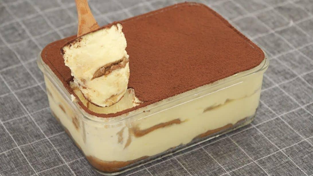 Super Easy 10-Minute Tiramisu Cake Recipe