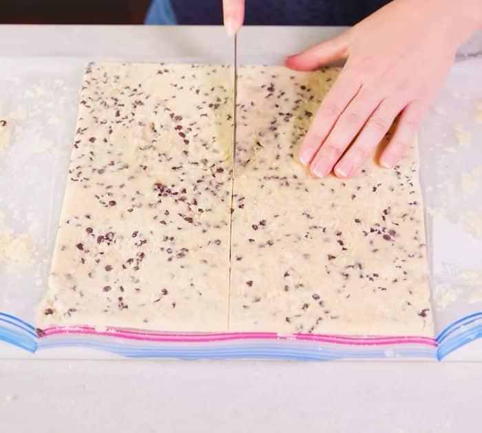 How to Make Chocolate Chip Shortbread Cookies