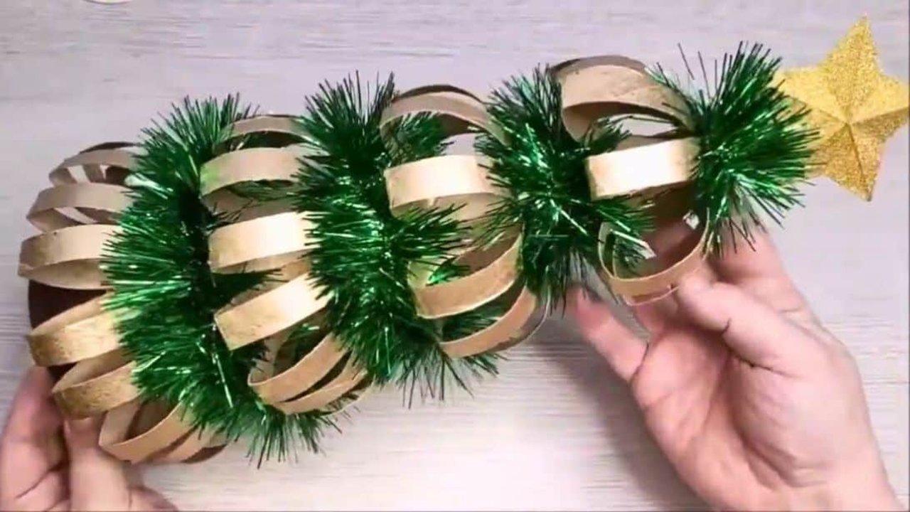 DIY Paper Towel Roll Christmas Tree