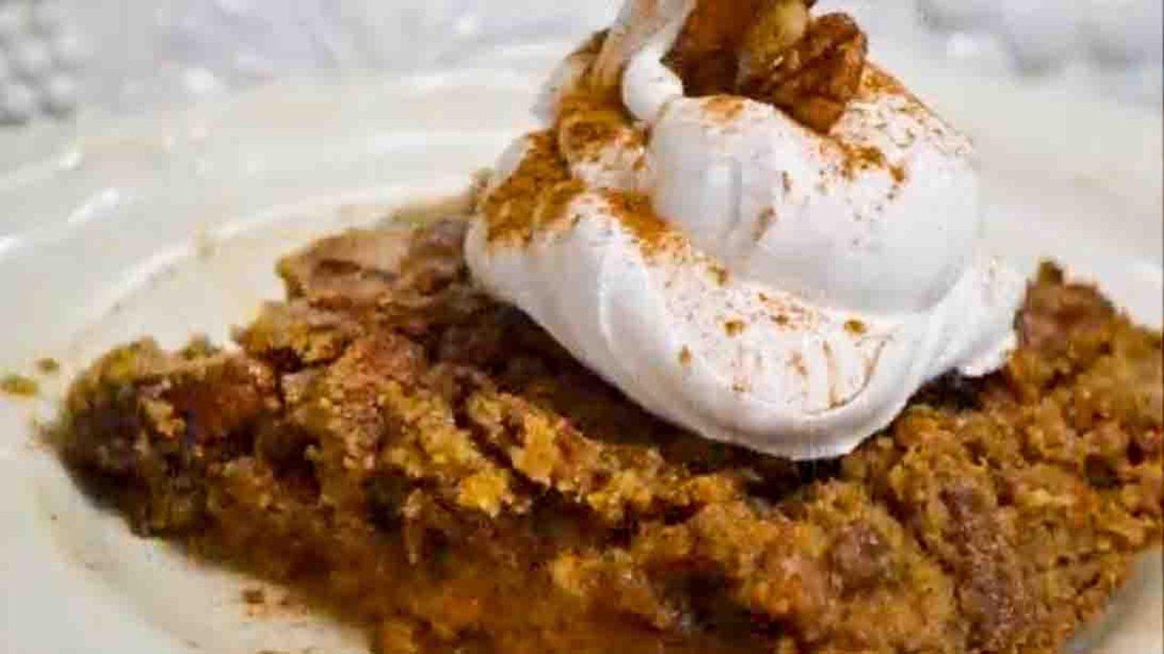 Easy Pumpkin Pie Dump Cake