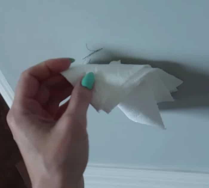 Easy Toothpaste Cleaning Tips And Hacks