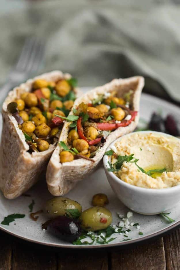 Meal Prep Ideas - Chickpea Shawarma Stuffed Pita - Recipes and Planning Tips for Making a Week of Meals - Easy, Healthy Recipe Ideas to Make Ahead - Weeknight Dinners Lunches #meal