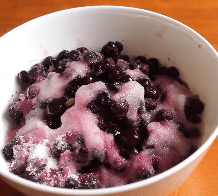 Blueberry Crumble Bars Instructions