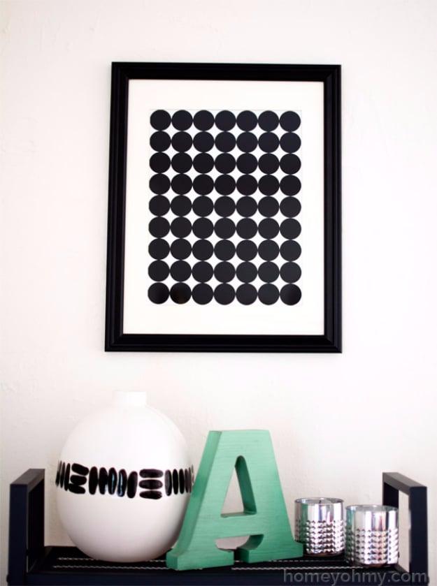 DIY Wall Art Ideas for the Bedroom - DIY Graphic Circle Wall Art - Rustic Decorating Projects For Bedroom, Brilliant Wall Art Projects, Creative Wall Art, Do It Yourself Crafts, Ea
