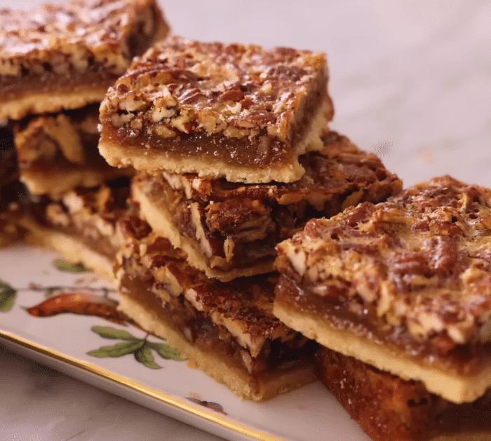 How to Make Gooey Pecan Pie Bars